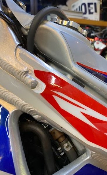 画像6: アルミ削りだしユニオン・フューエルタンクキャップ　RTL-F,COTA4RT用 (6)