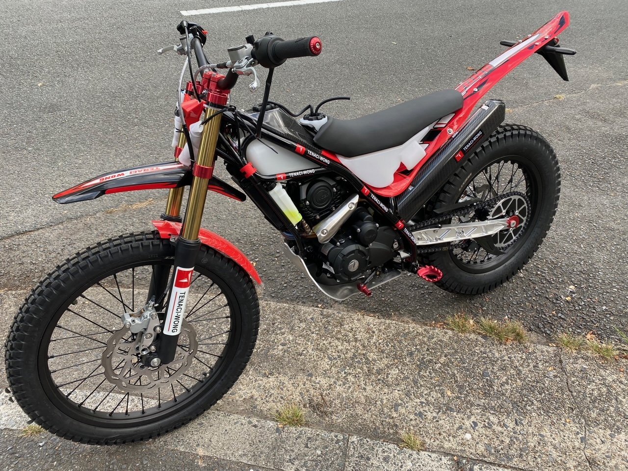 テナシーウォンTWJ200L　車両は即納できます！